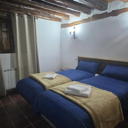 Casa La Fuencisla * Castiltierra